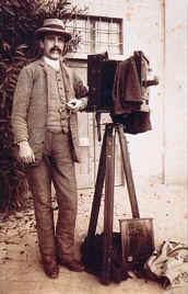 Secondo Pia with his camera apparatus
